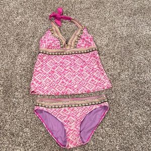 Athleta tankini swim set. Top is size 36 B/C. Bottom is size medium.